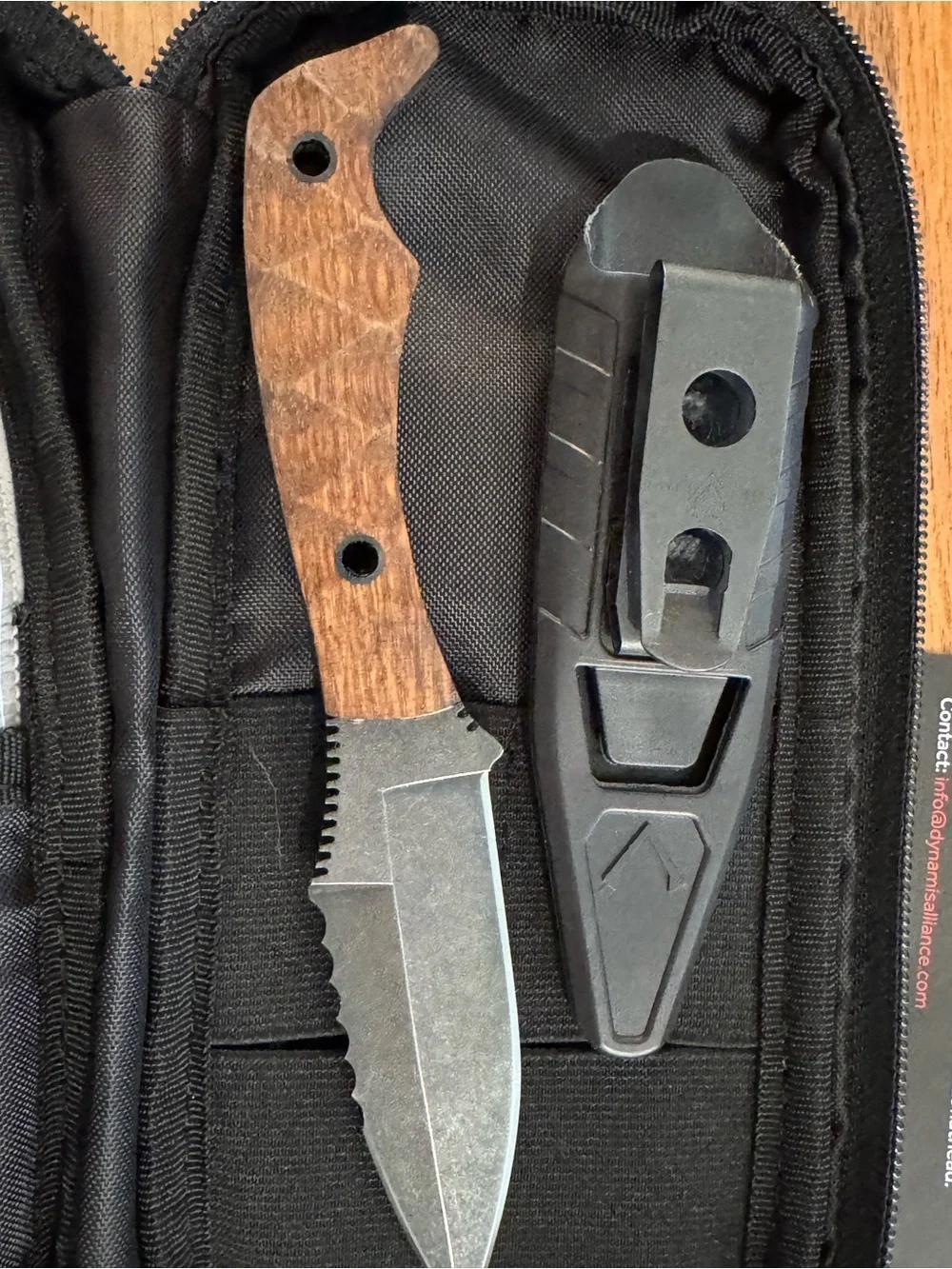 Winkler Knives x Dynamis Alliance Razorback in white oak.